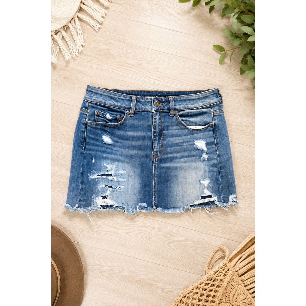 American Eagle Distressed Denim Mini Skirt‎ Frayed Hem Y2K Stretch Size 6